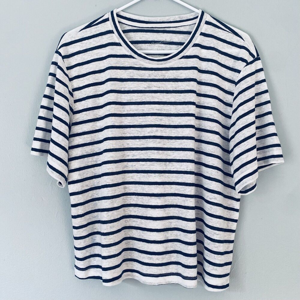 Universal Thread T Shirt Large White Blue Striped Boxy Nautical Travel Capsule